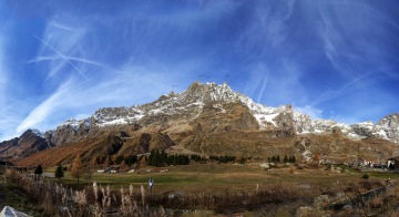 Panorama z miejscowości Breuil-Cervinia