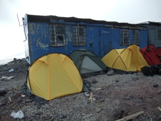 Obóz pierwszy ~3800m