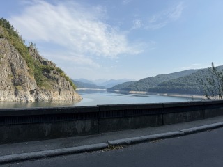 Zapora Vidraru na rzece Ardżesz