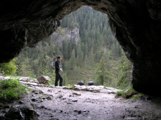Jedno z okien jaskini Mylnej